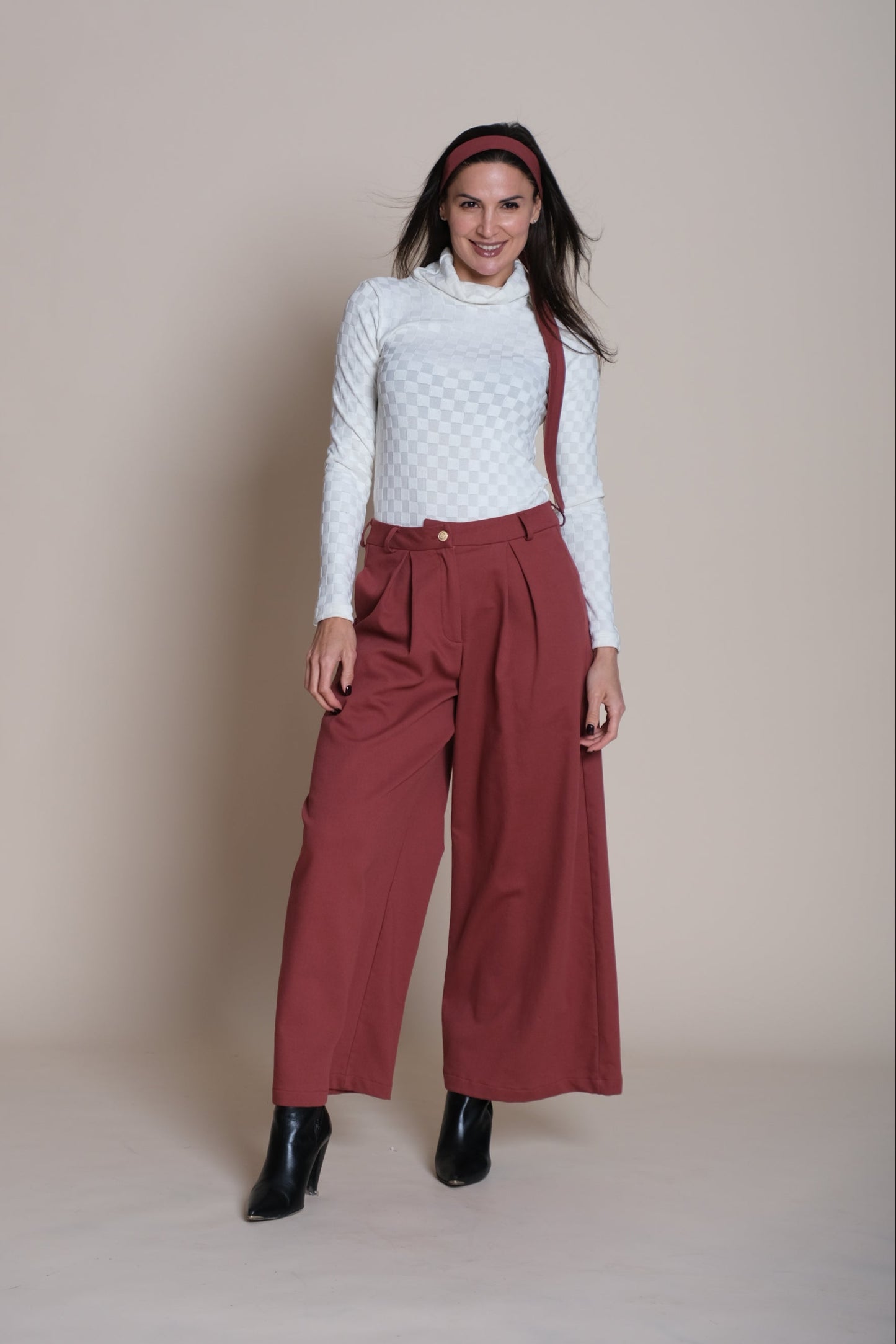 Caprice Pleated Trousers Burgundy