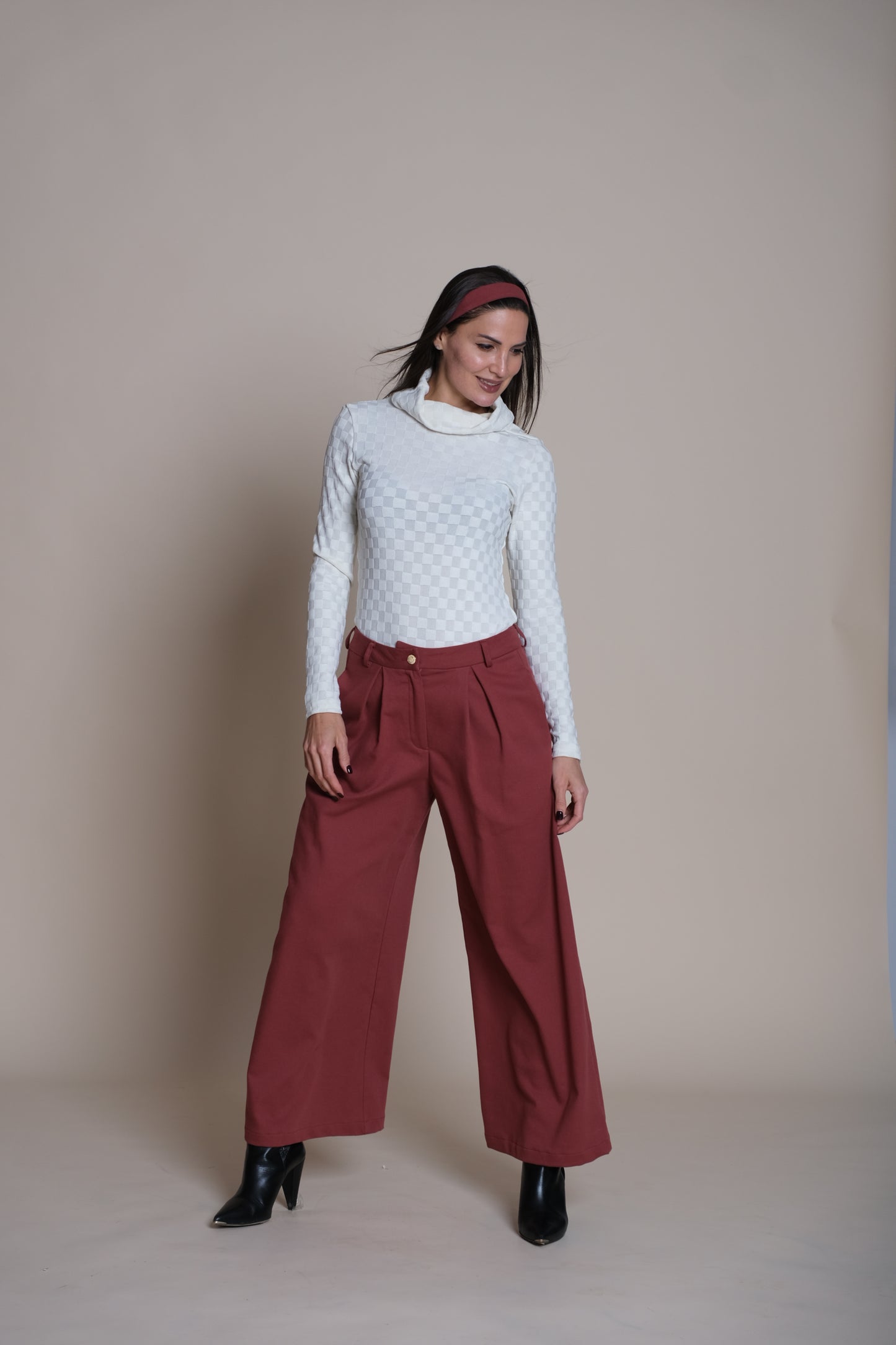 Caprice Pleated Trousers Burgundy